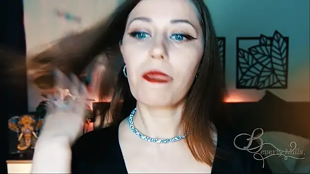 MissBeverlyMills online show from 02/13/25, 03:24