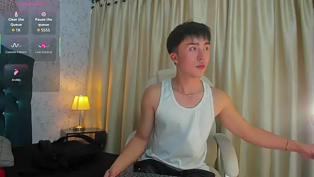 Snapshot of santi-fabulous chatting on 09/30/25, 09:53 santi-fabulous online show from 09/30/25, 09:53