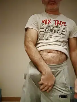 takcikarr online show from 11/17/25, 11:32