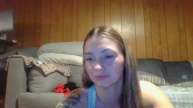 Snapshot of MaggieMayI89 chatting on 01/11/26, 03:11 MaggieMayI89 online show from 01/11/26, 03:11