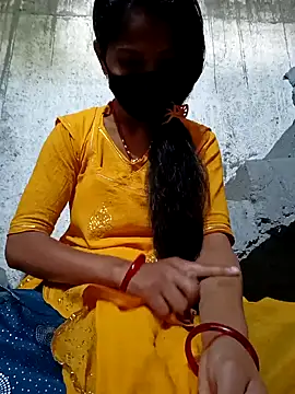 Snapshot of Anushka_Ji chatting on 02/14/25, 08:10 Anushka Ji online show from 02/14/25, 08:10