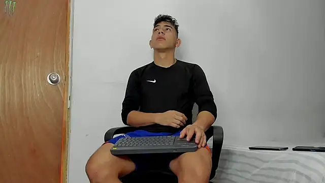 andrew rose  online show from 02/17/26, 04:13