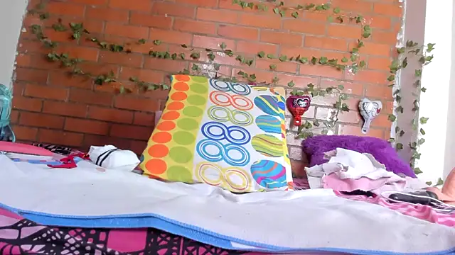 Elianissquirt online show from 03/07/26, 12:13