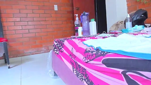 Elianissquirt online show from 03/18/26, 12:08