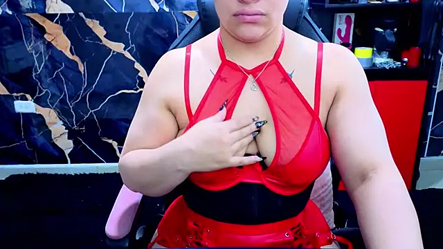 Snapshot of True_Bdsm chatting on 01/16/26, 06:12 True Bdsm online show from 01/16/26, 06:12