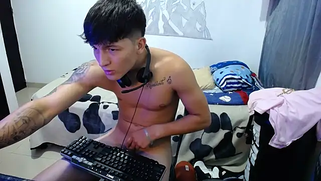 Snapshot of Pharaon_71 chatting on 02/14/26, 04:53 Pharaon 71 online show from 02/14/26, 04:53