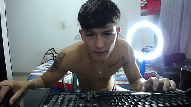 Snapshot of Pharaon_71 chatting on 02/20/26, 04:20 Pharaon 71 online show from 02/20/26, 04:20