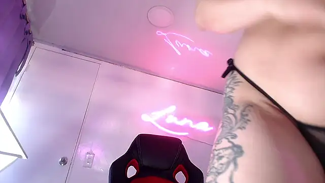 Lina23  online show from 02/11/26, 12:43