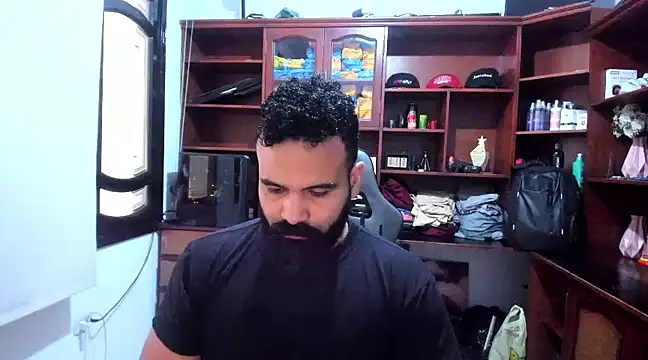 Snapshot of Drako_Argentii chatting on 12/23/24, 08:03 Drako Argentii online show from 12/23/24, 08:03