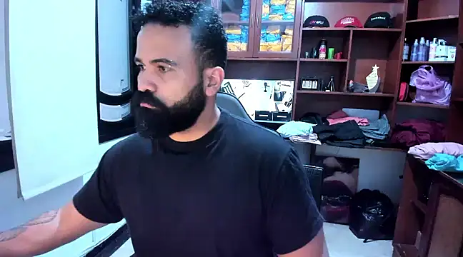 Snapshot of Drako_Argentii chatting on 12/26/24, 08:21 Drako Argentii online show from 12/26/24, 08:21