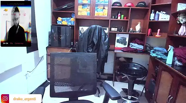 Snapshot of Drako_Argentii chatting on 01/04/25, 08:39 Drako Argentii online show from 01/04/25, 08:39