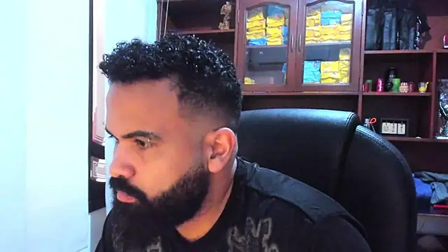 Snapshot of Drako_Argentii chatting on 03/01/25, 05:05 Drako Argentii online show from 03/01/25, 05:05