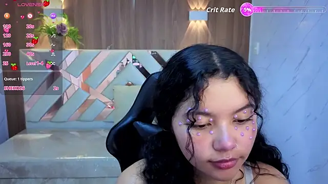 Snapshot of victoria_castillo_b chatting on 10/08/25, 03:15 victoria castillo b online show from 10/08/25, 03:15