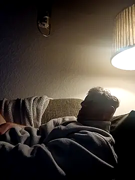 Snapshot of MArciQuarky chatting on 03/05/25, 09:15 MArciQuarky online show from 03/05/25, 09:15