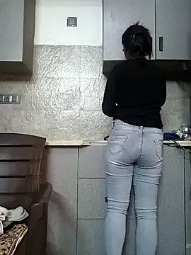 Snapshot of Sarita_7 chatting on 01/23/25, 03:48 Sarita 7 online show from 01/23/25, 03:48