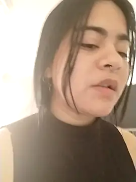 Snapshot of atena_hill chatting on 02/03/25, 07:31 atena hill online show from 02/03/25, 07:31