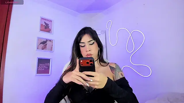 JulietaBomGV online show from 04/20/26, 07:33