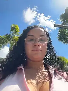 Electra doll  online show from 11/25/25, 05:24