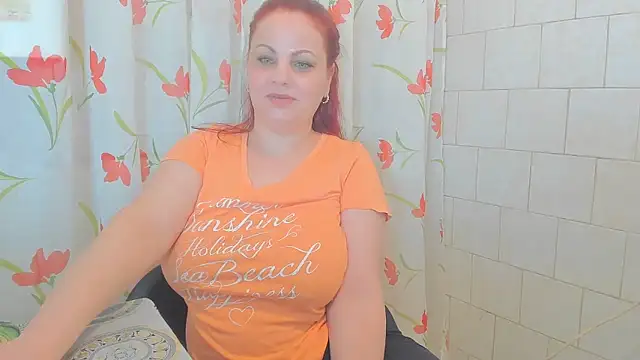 Snapshot of Adelamilfsex chatting on 02/14/25, 09:32 Adelamilfsex online show from 02/14/25, 09:32