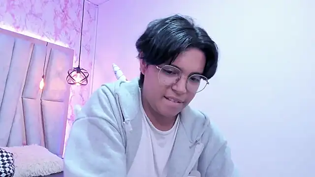 Emmapark  online show from 03/11/25, 07:25