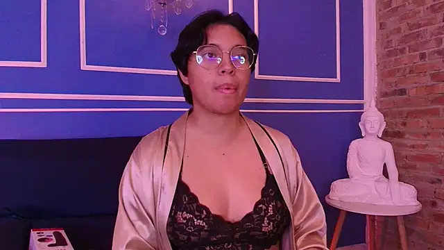 Emmapark  online show from 11/06/25, 06:31