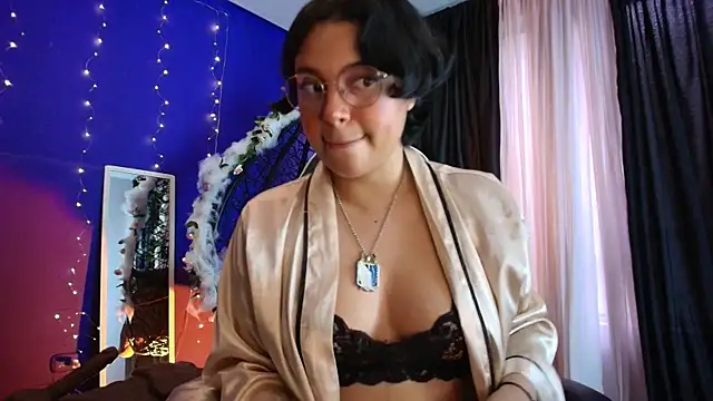 Emmapark  online show from 01/13/26, 07:19