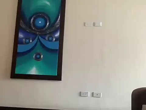 littlelatinhunter online show from 10/17/25, 12:19