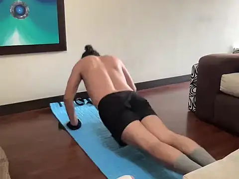 littlelatinhunter online show from 11/24/25, 12:16