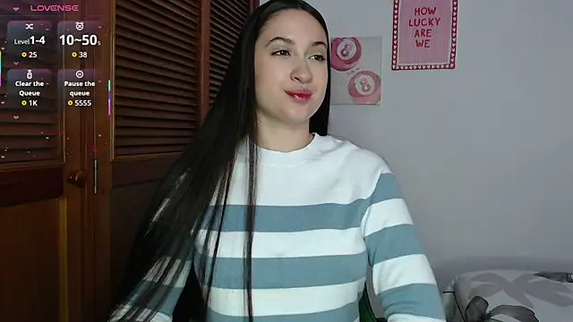 Snapshot of sofiaduque_26 chatting on 04/18/26, 01:37 sofiaduque 26 online show from 04/18/26, 01:37