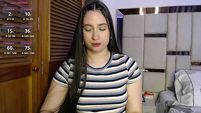 Snapshot of sofiaduque_26 chatting on 05/17/26, 08:38 sofiaduque 26 online show from 05/17/26, 08:38