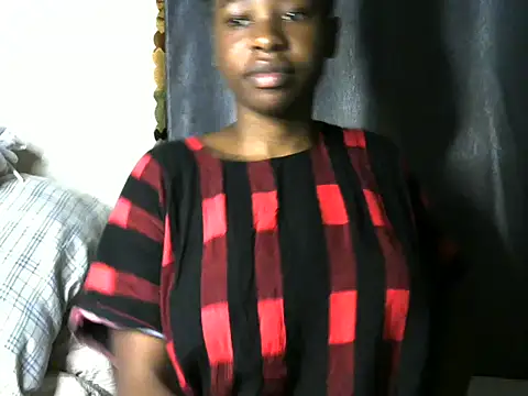 Snapshot of Novah_ chatting on 06/04/26, 02:50 Novah online show from 06/04/26, 02:50