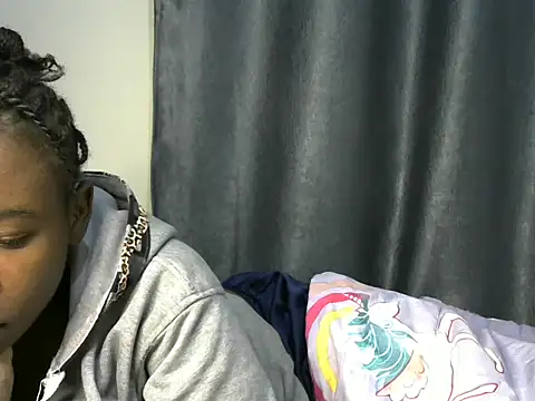 Snapshot of Novah_ chatting on 06/23/26, 11:58 Novah online show from 06/23/26, 11:58