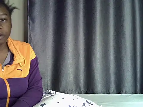Snapshot of Novah_ chatting on 07/10/26, 01:54 Novah online show from 07/10/26, 01:54