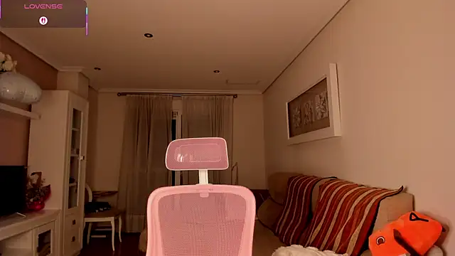 bella apont online show from 10/25/25, 10:15