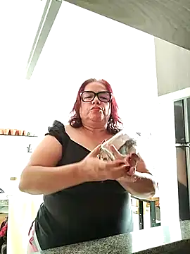 Snapshot of MARIANMILLS__ chatting on 03/11/25, 01:01 MARIANMILLS online show from 03/11/25, 01:01