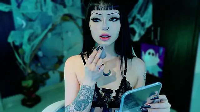 Snapshot of Madison_Jackson chatting on 10/27/25, 09:30 Madison Jackson online show from 10/27/25, 09:30