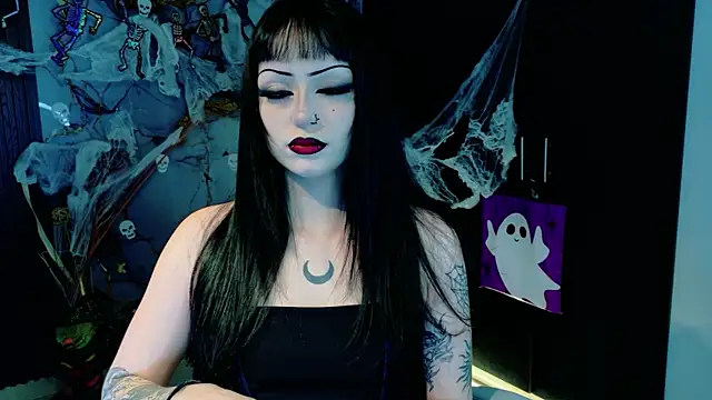 Snapshot of Madison_Jackson chatting on 10/30/25, 07:47 Madison Jackson online show from 10/30/25, 07:47