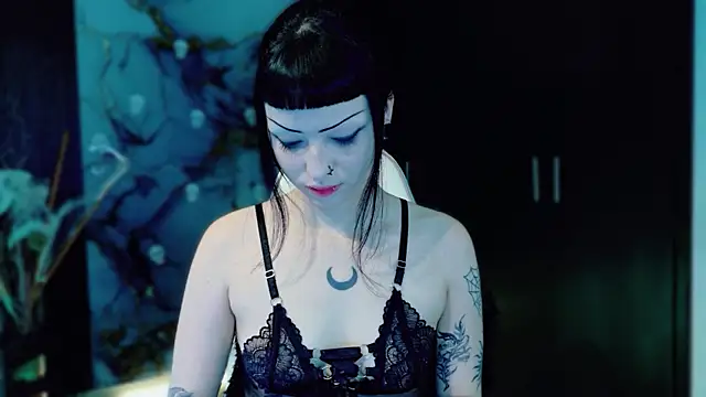 Snapshot of Madison_Jackson chatting on 11/24/25, 10:31 Madison Jackson online show from 11/24/25, 10:31