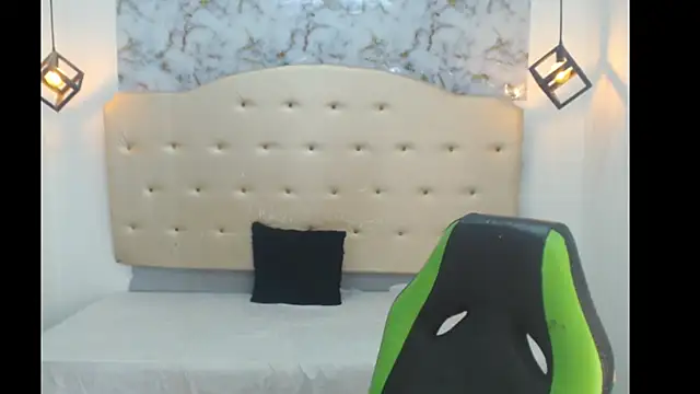 Kathiasaints online show from 04/11/26, 07:07