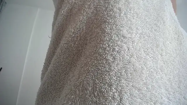 Snapshot of Contantin_helena chatting on 11/21/25, 11:42 Contantin helena online show from 11/21/25, 11:42