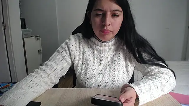 Snapshot of Contantin_helena chatting on 02/04/26, 02:23 Contantin helena online show from 02/04/26, 02:23