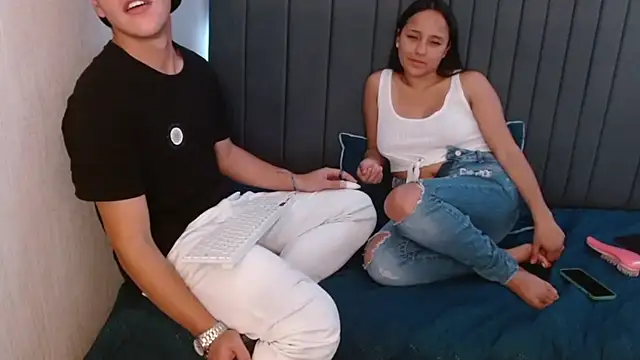 24 7horny  online show from 04/04/26, 12:35