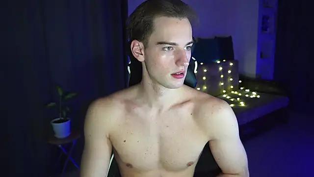 Litmate online show from 11/19/25, 02:44