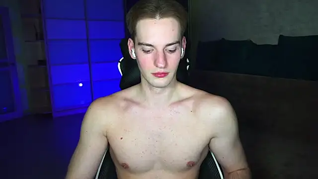 Litmate online show from 04/01/26, 11:02