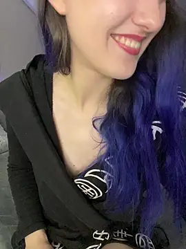 Snapshot of Erotic_Synth_Goddess chatting on 11/15/25, 05:31 Erotic Synth Goddess online show from 11/15/25, 05:31