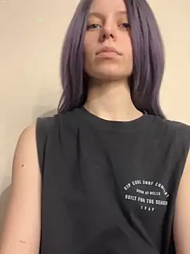 Snapshot of RinaMood chatting on 12/10/24, 02:39 RinaMood online show from 12/10/24, 02:39