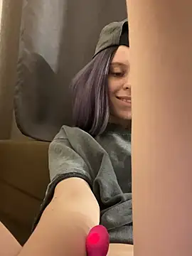 Snapshot of RinaMood chatting on 12/13/24, 06:49 RinaMood online show from 12/13/24, 06:49