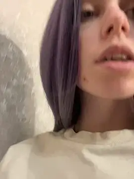 Snapshot of RinaMood chatting on 12/25/24, 04:11 RinaMood online show from 12/25/24, 04:11