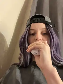 Snapshot of RinaMood chatting on 12/29/24, 11:40 RinaMood online show from 12/29/24, 11:40