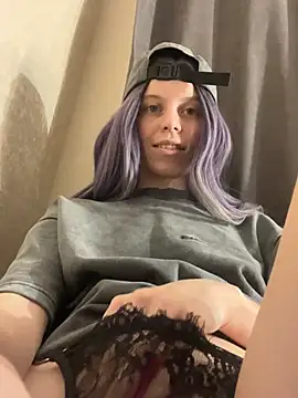 Snapshot of RinaMood chatting on 12/29/24, 02:42 RinaMood online show from 12/29/24, 02:42